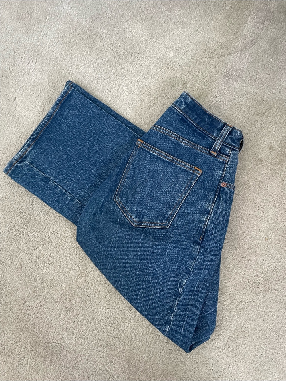 Abercrombie & Fitch Women’s Curvelove Dark Blue Straight Jeans